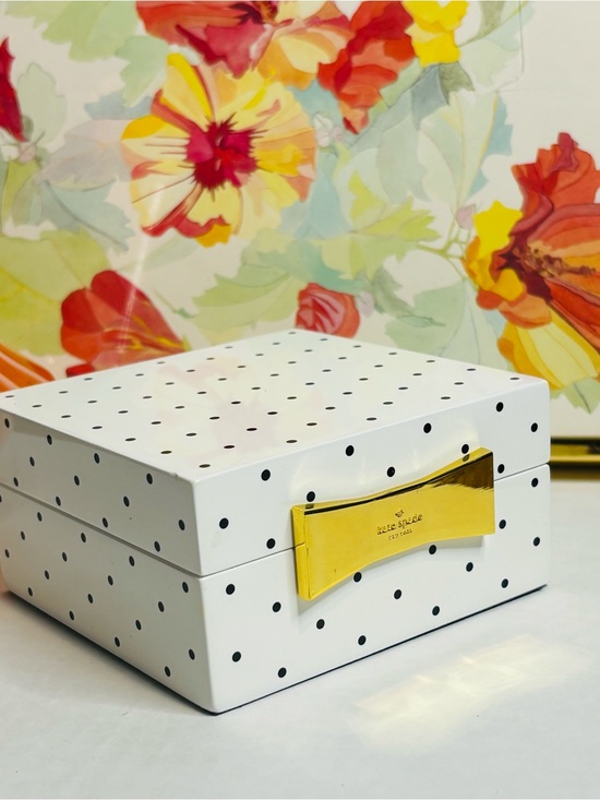 kate spade Jewelry - kate spade Jewelry Box with Gold Bow